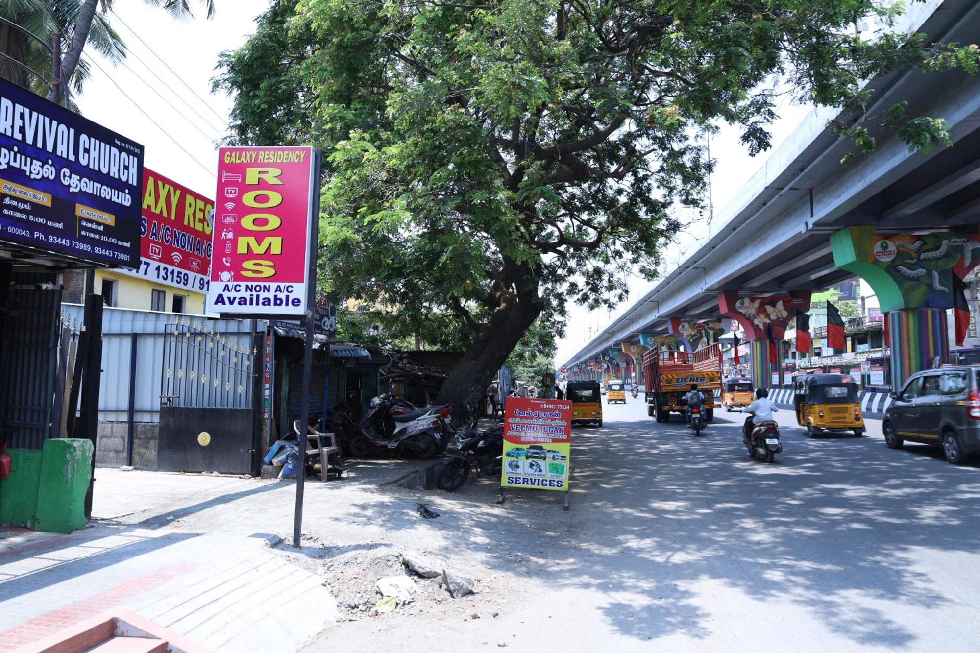 Galaxy Residency Pallavaram Airport 3* Chennai